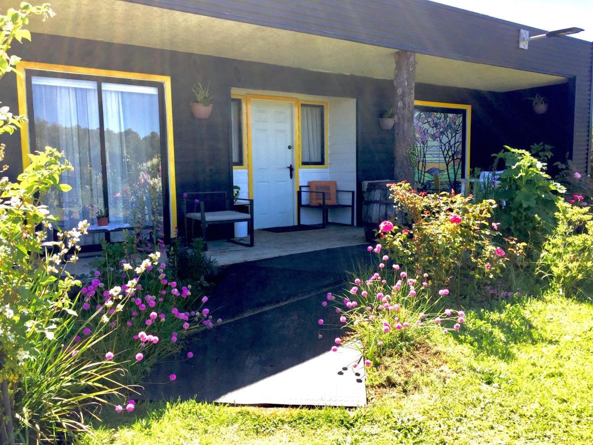 Cabanas Chiloeislife Countryside กัสโตร ภายนอก รูปภาพ